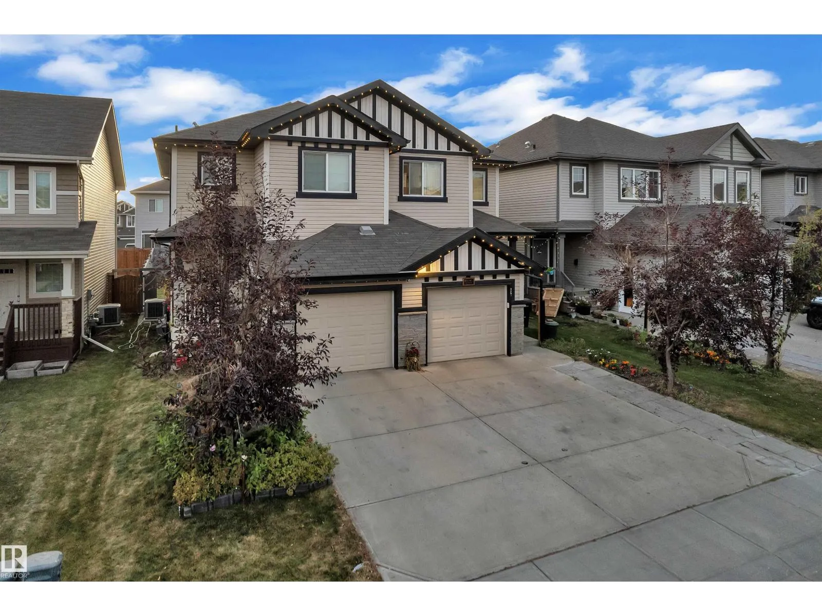 2810 15 ST NW