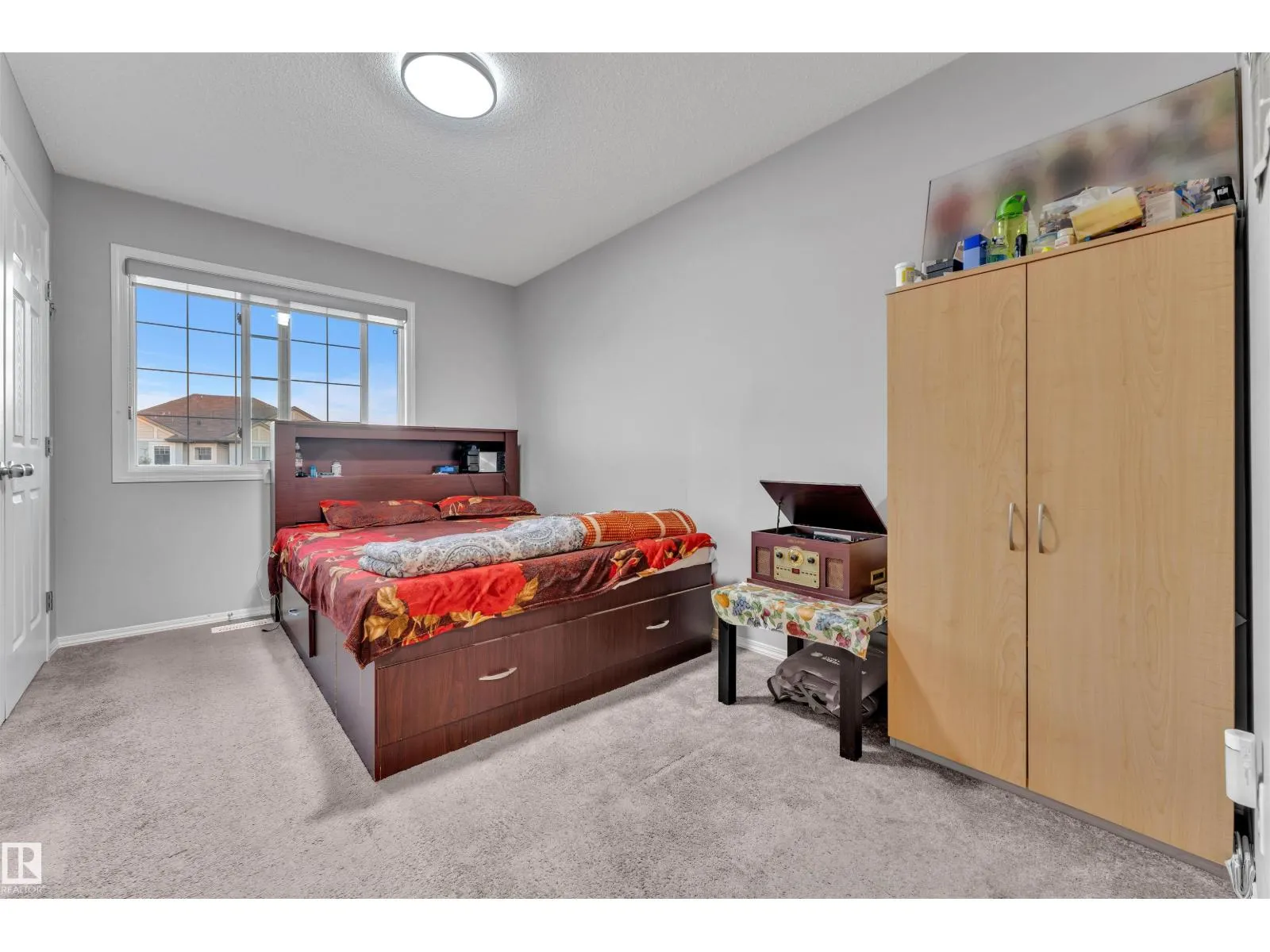 2810 15 ST NW