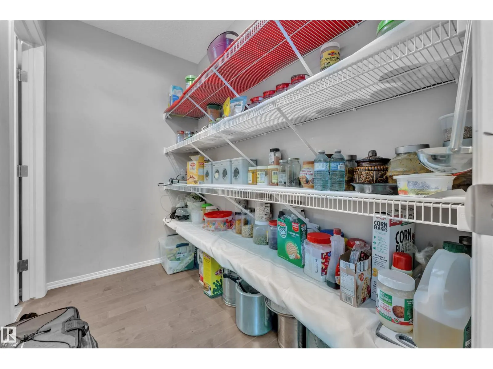 2810 15 ST NW