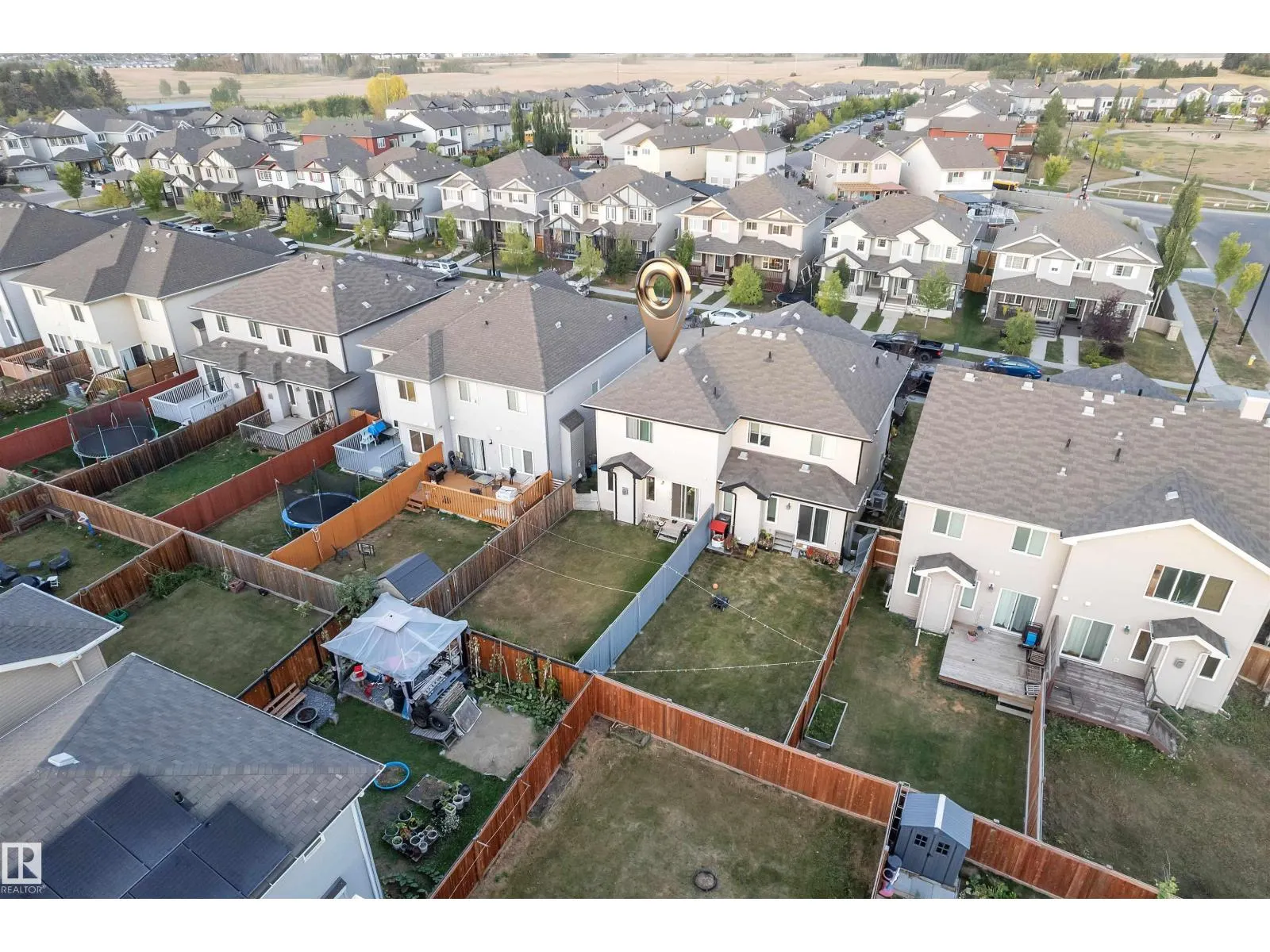 2810 15 ST NW