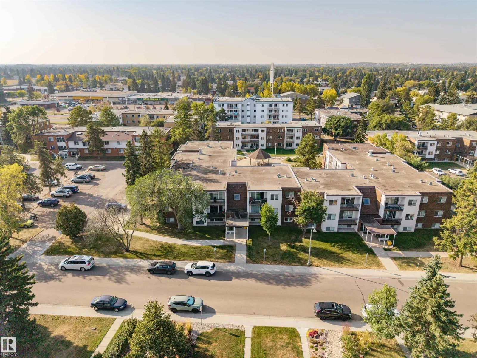 #104 11445 41 AV NW