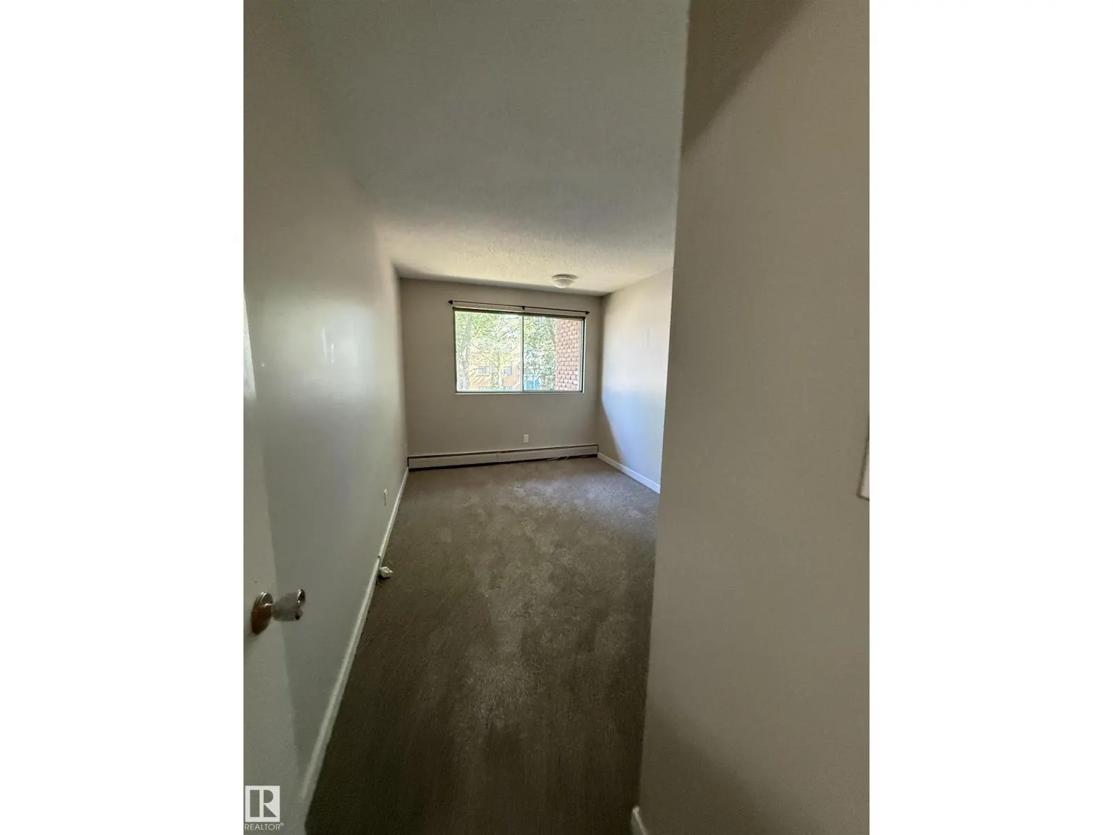#103 10305 108 AV NW