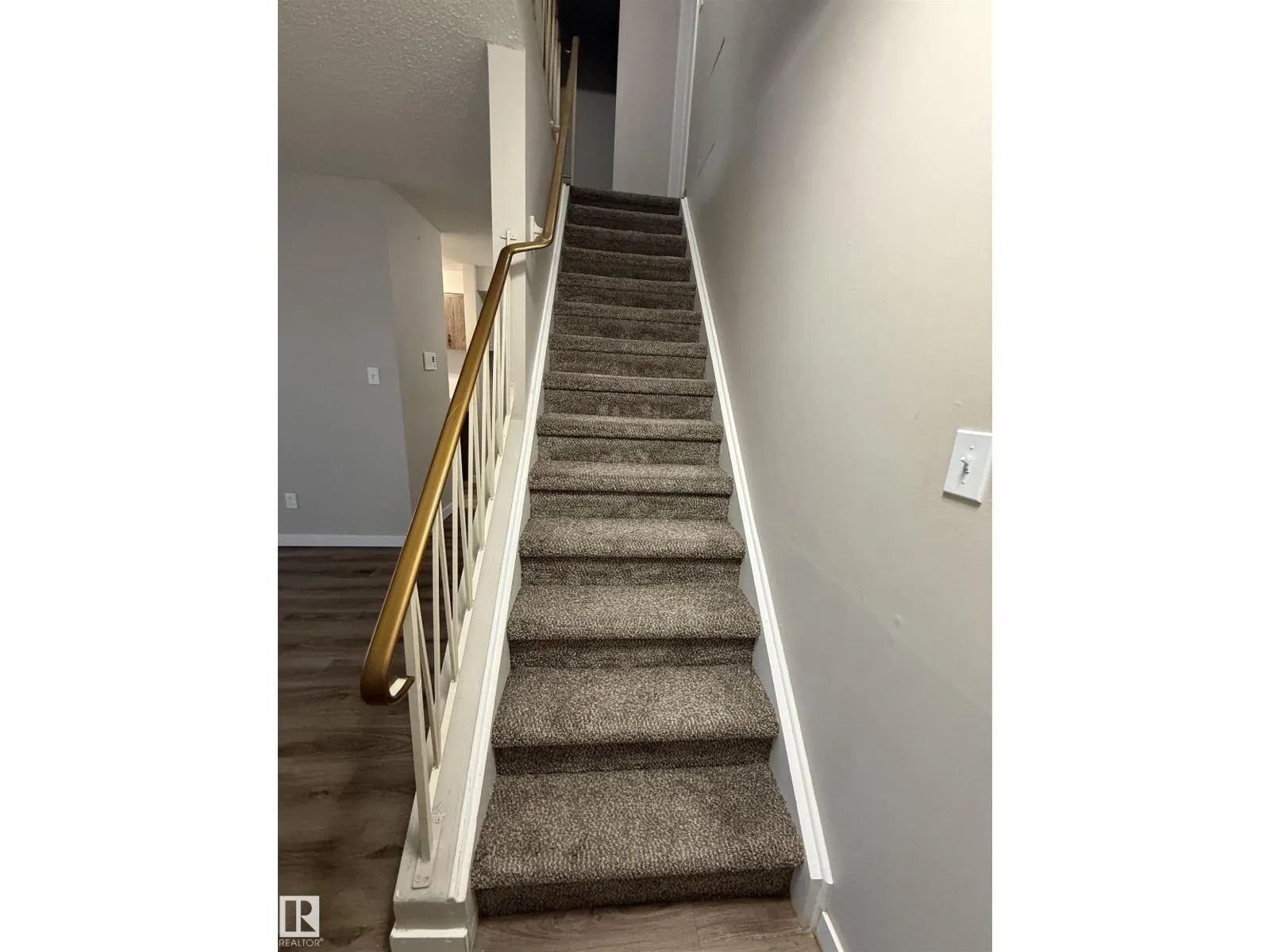 #103 10305 108 AV NW