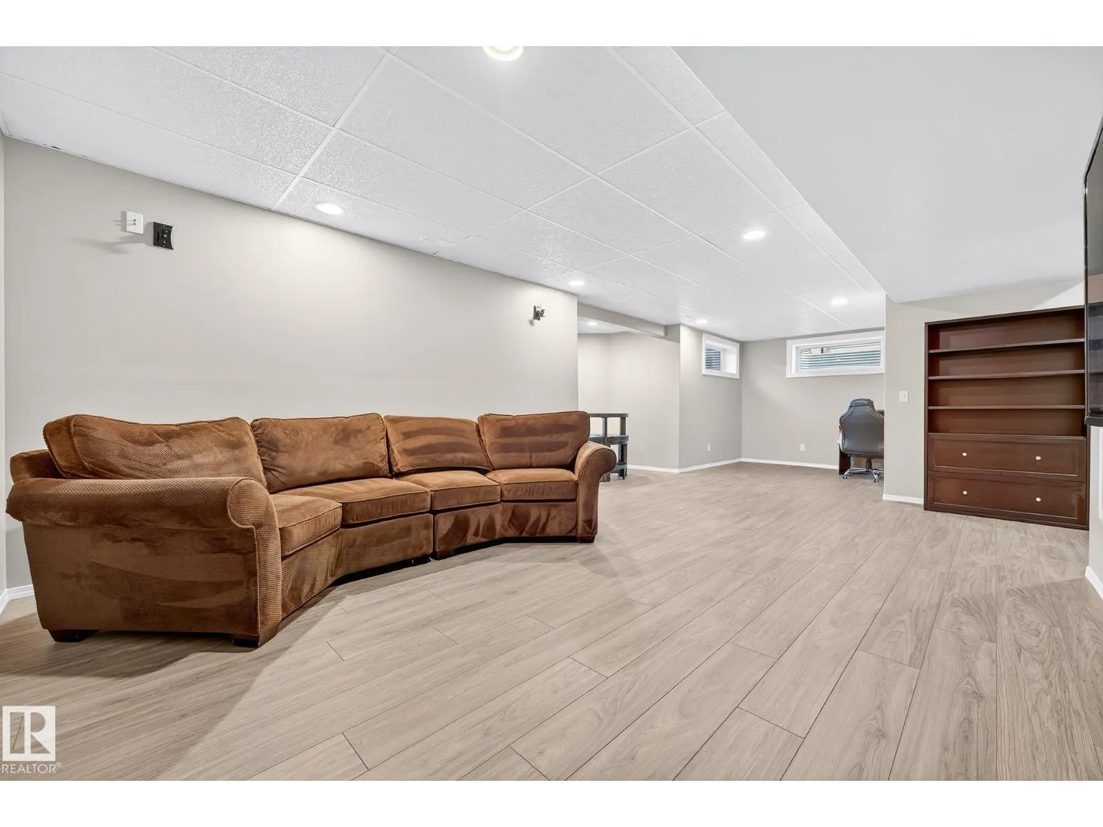 505 FORREST DR