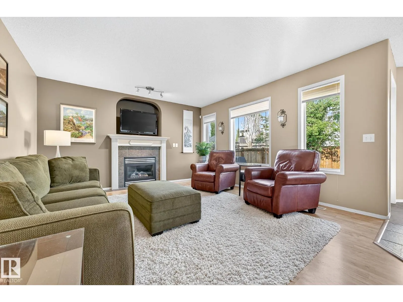 505 FORREST DR