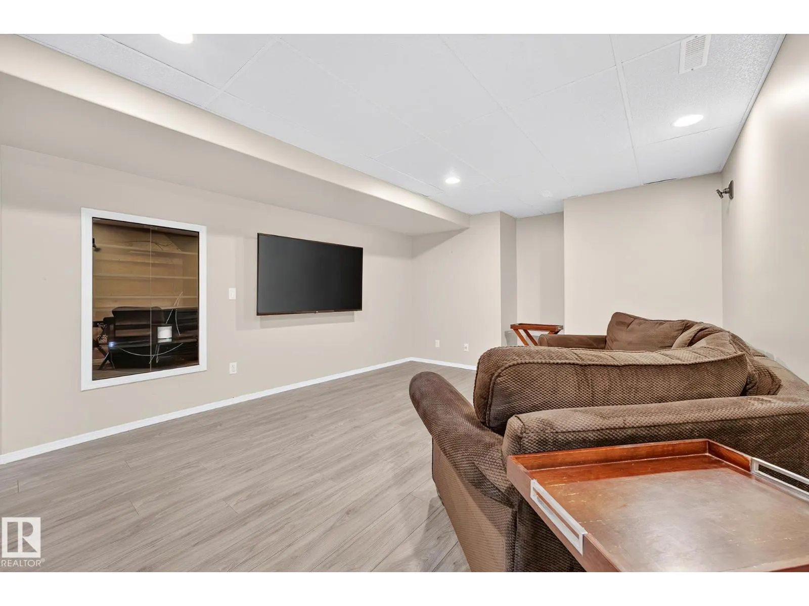 505 FORREST DR