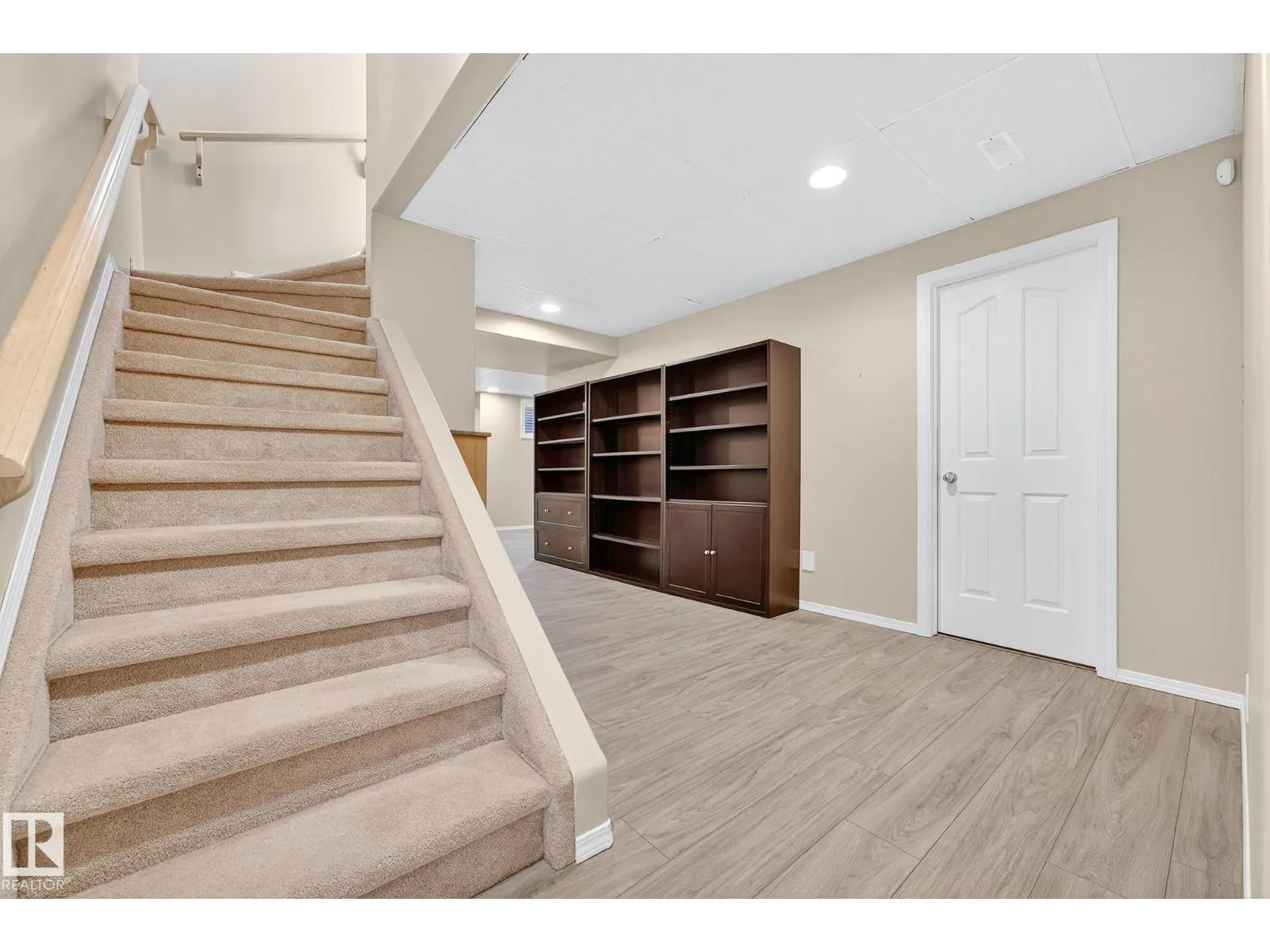 505 FORREST DR