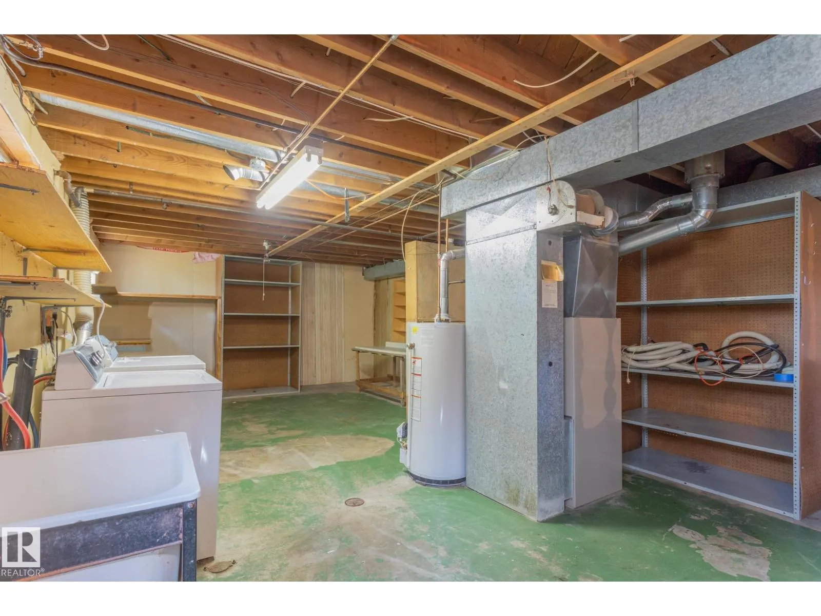 12920 87 ST NW