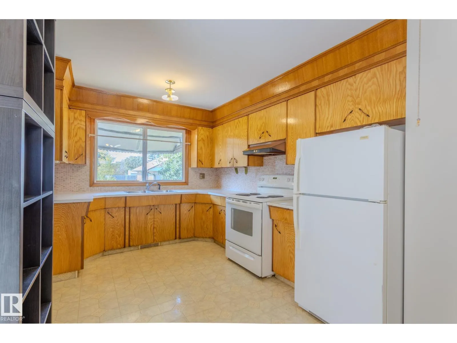 12920 87 ST NW
