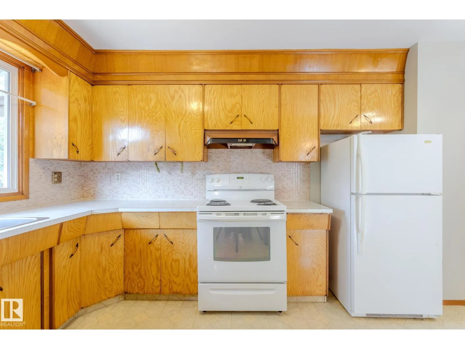 12920 87 ST NW