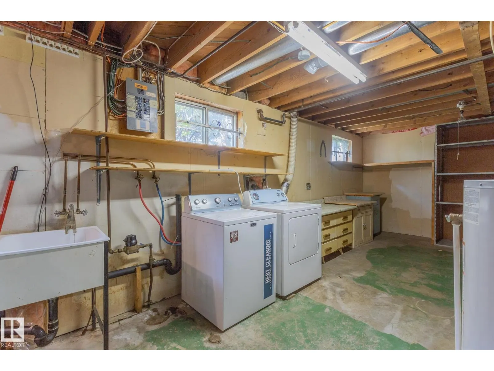 12920 87 ST NW