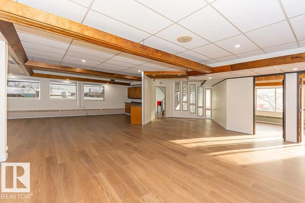 #2nd floor 10508 107 AV NW NW
