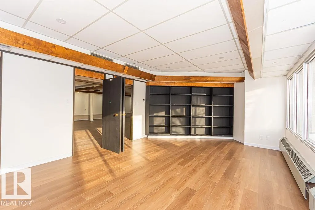 #2nd floor 10508 107 AV NW NW