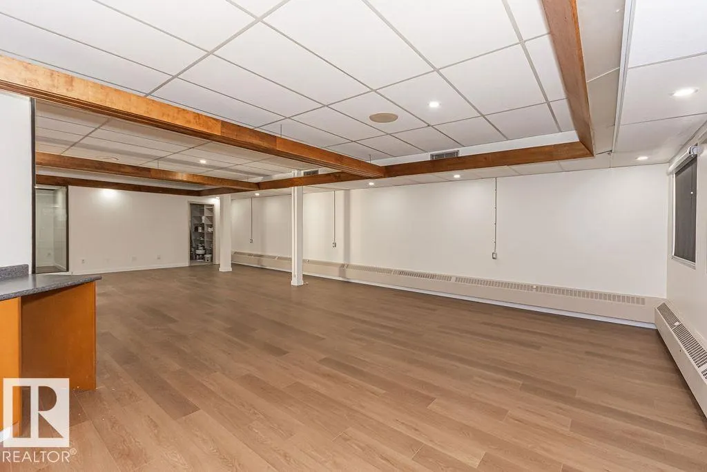 #2nd floor 10508 107 AV NW NW
