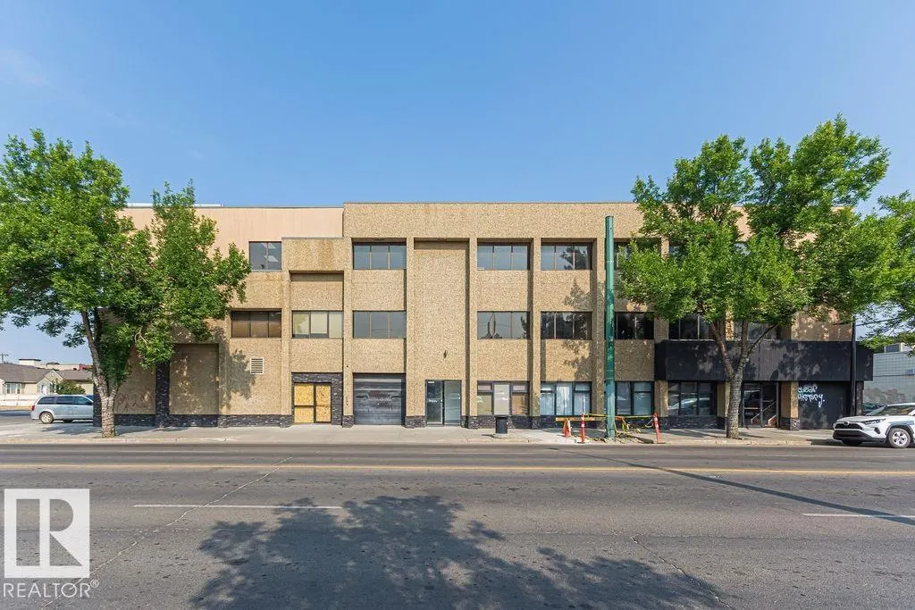 #3rd floor 10508 107 AV NW
