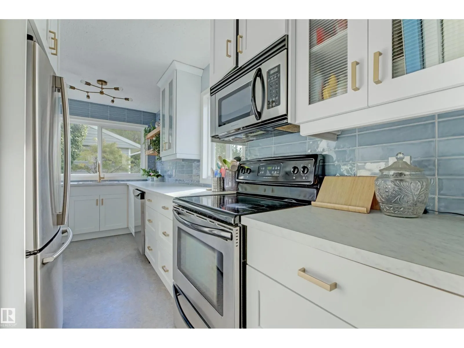 11126 118 ST NW