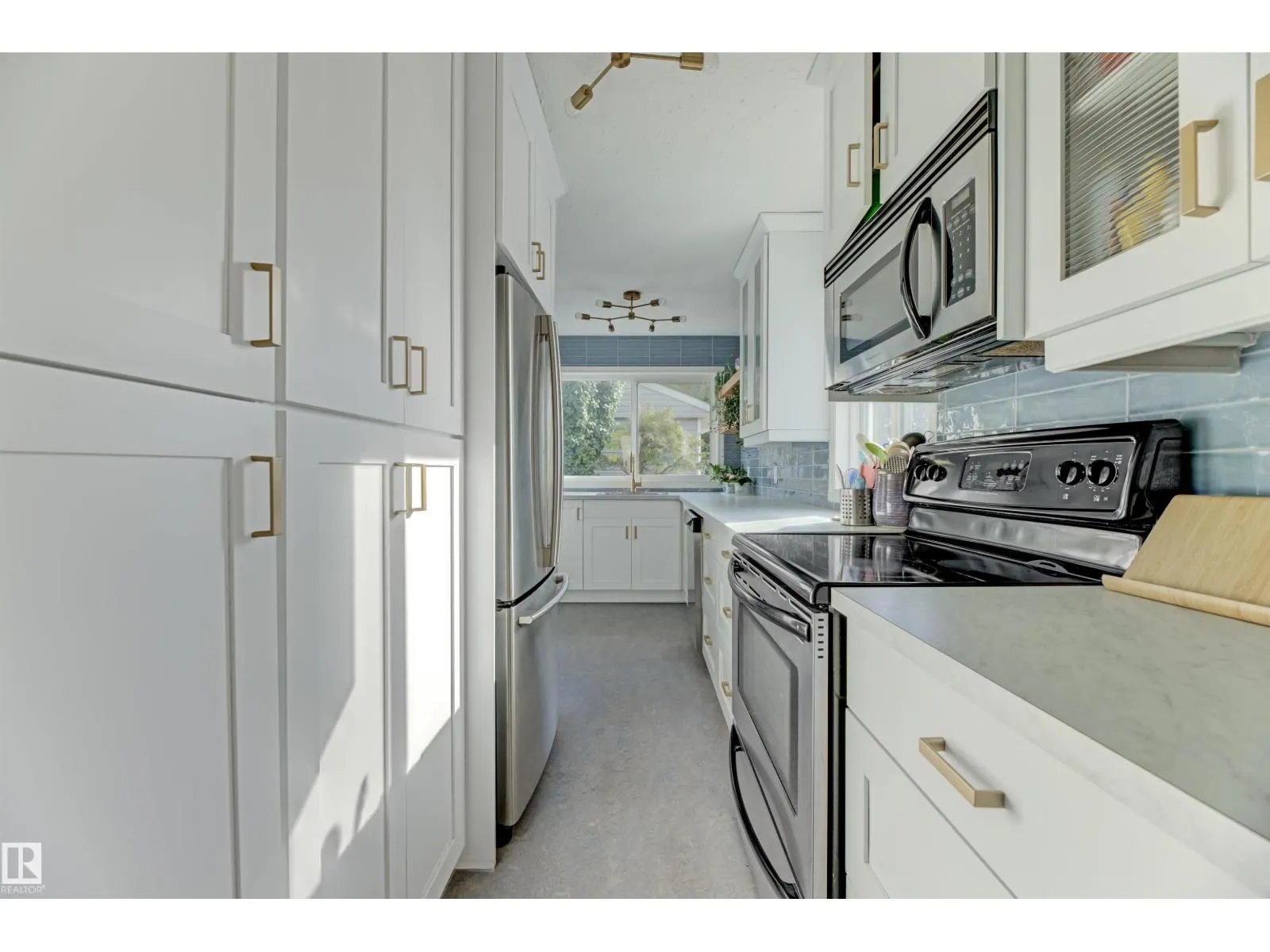 11126 118 ST NW