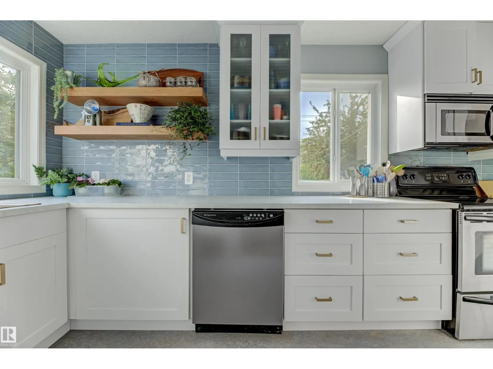 11126 118 ST NW