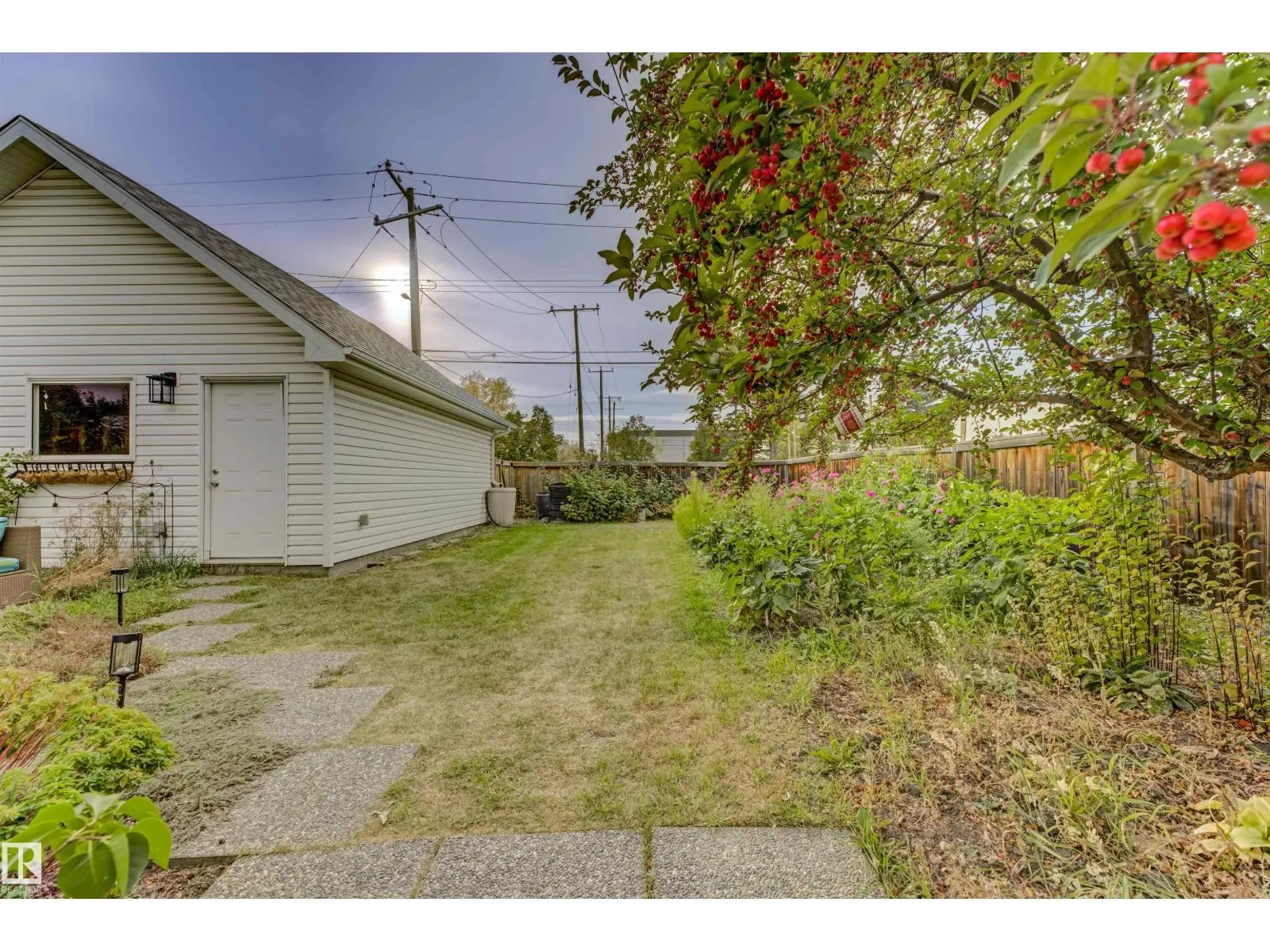 11126 118 ST NW