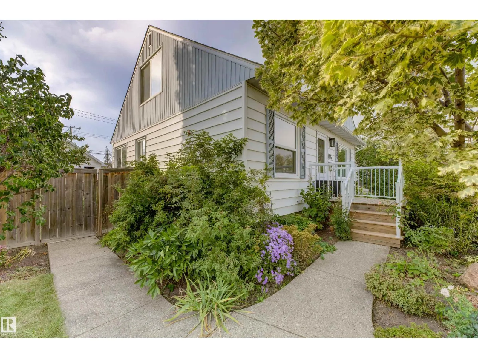 11126 118 ST NW