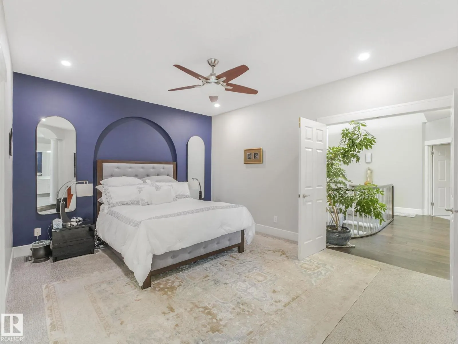 536 ESTATE DR