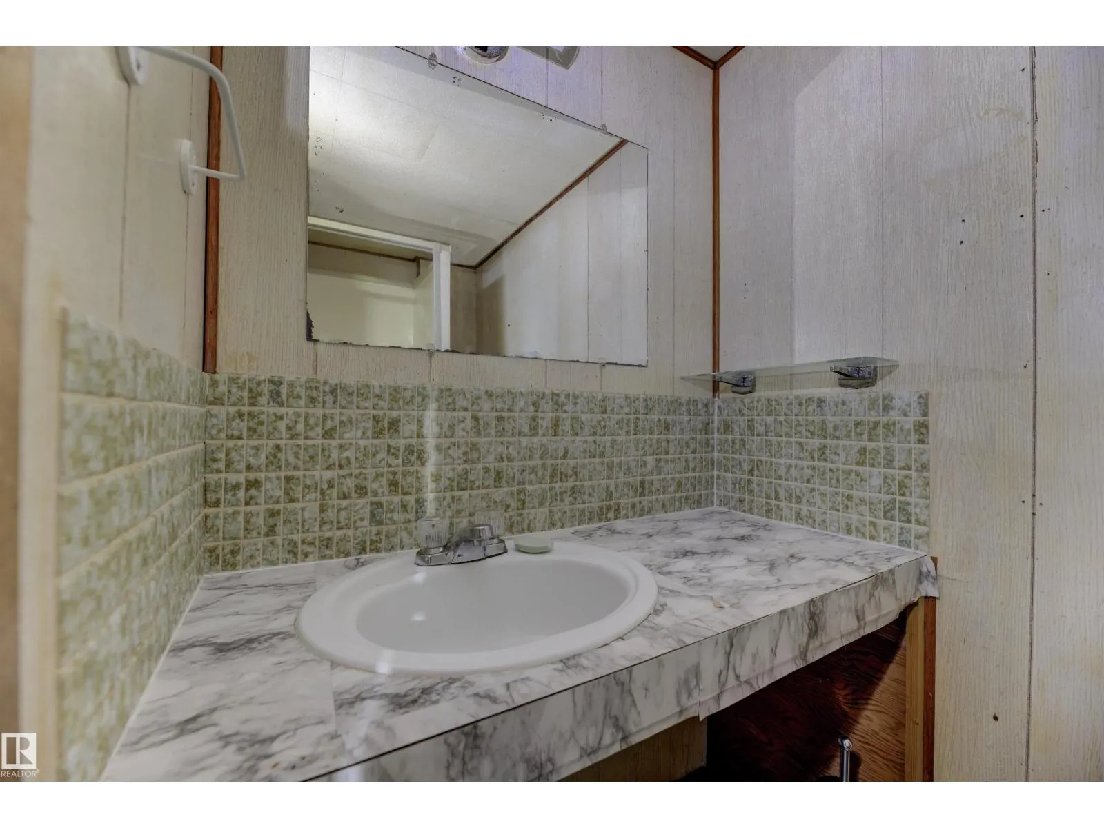 3116 112 AV NW