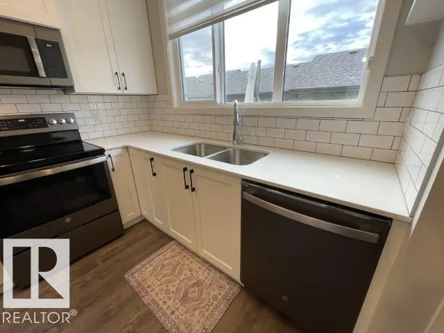 523 Paterson WY SW SW