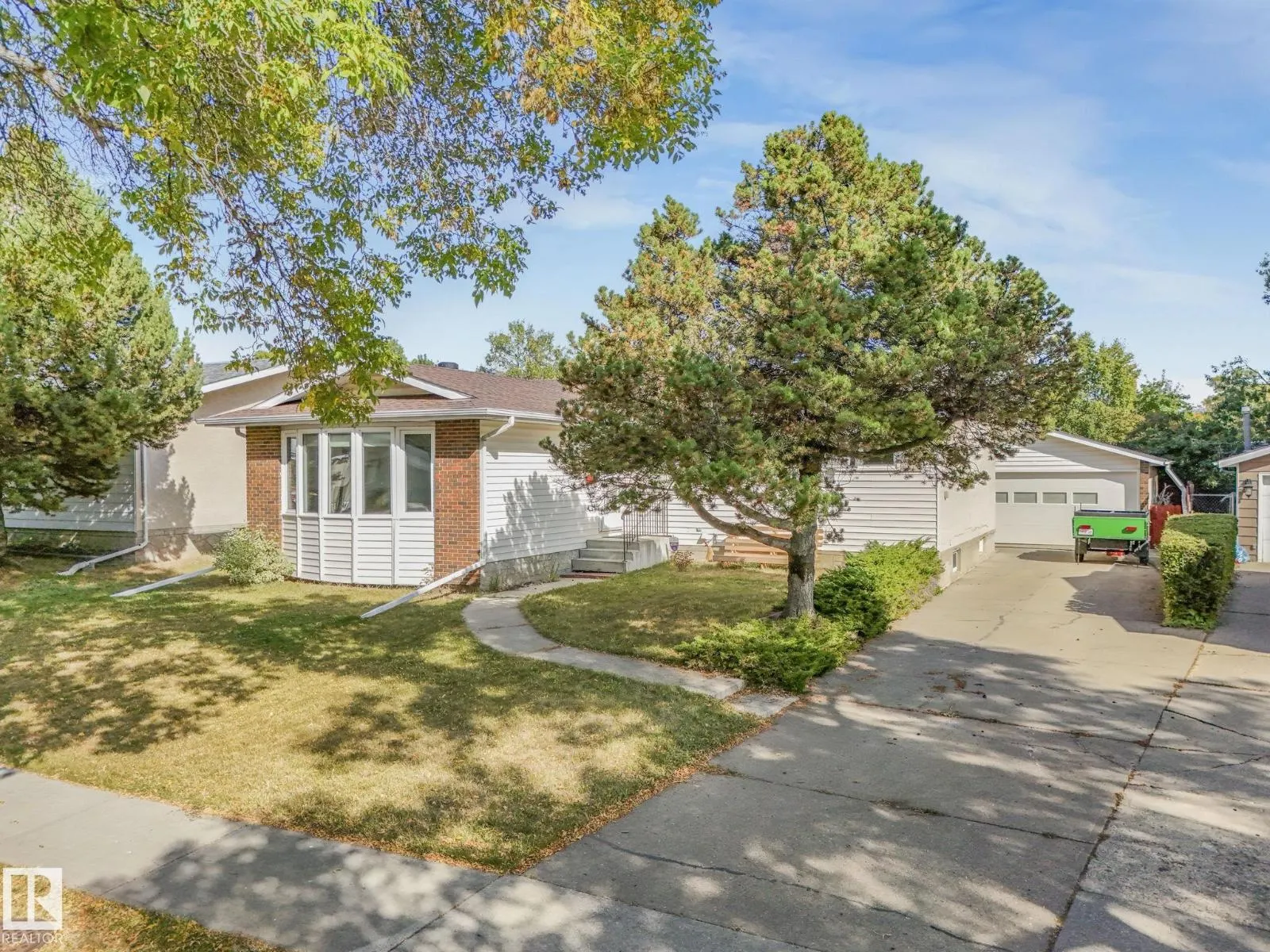 22 LAROSE DR