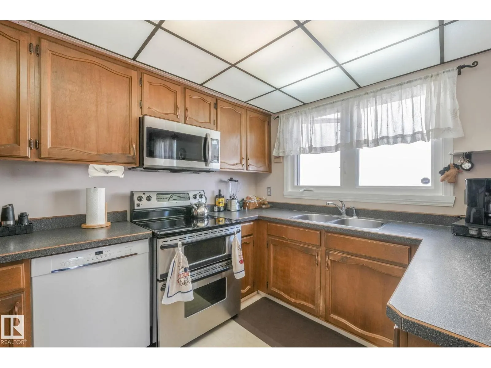 22 LAROSE DR
