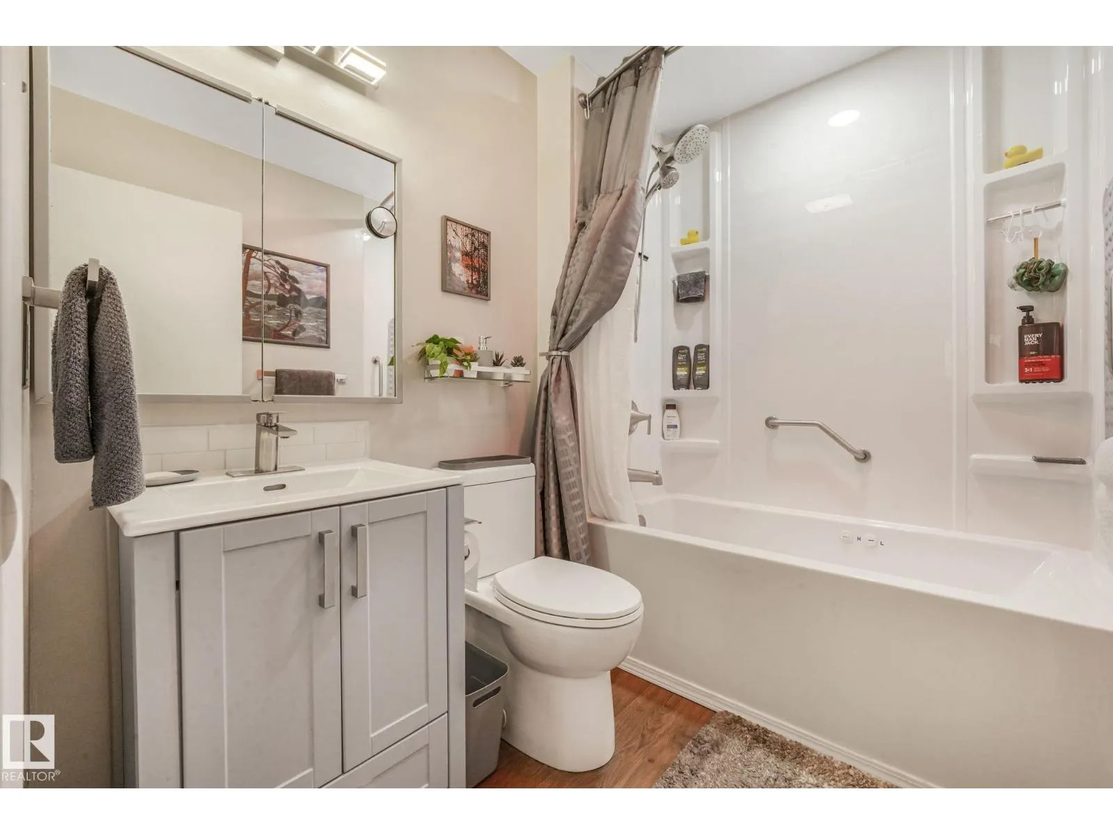 22 LAROSE DR