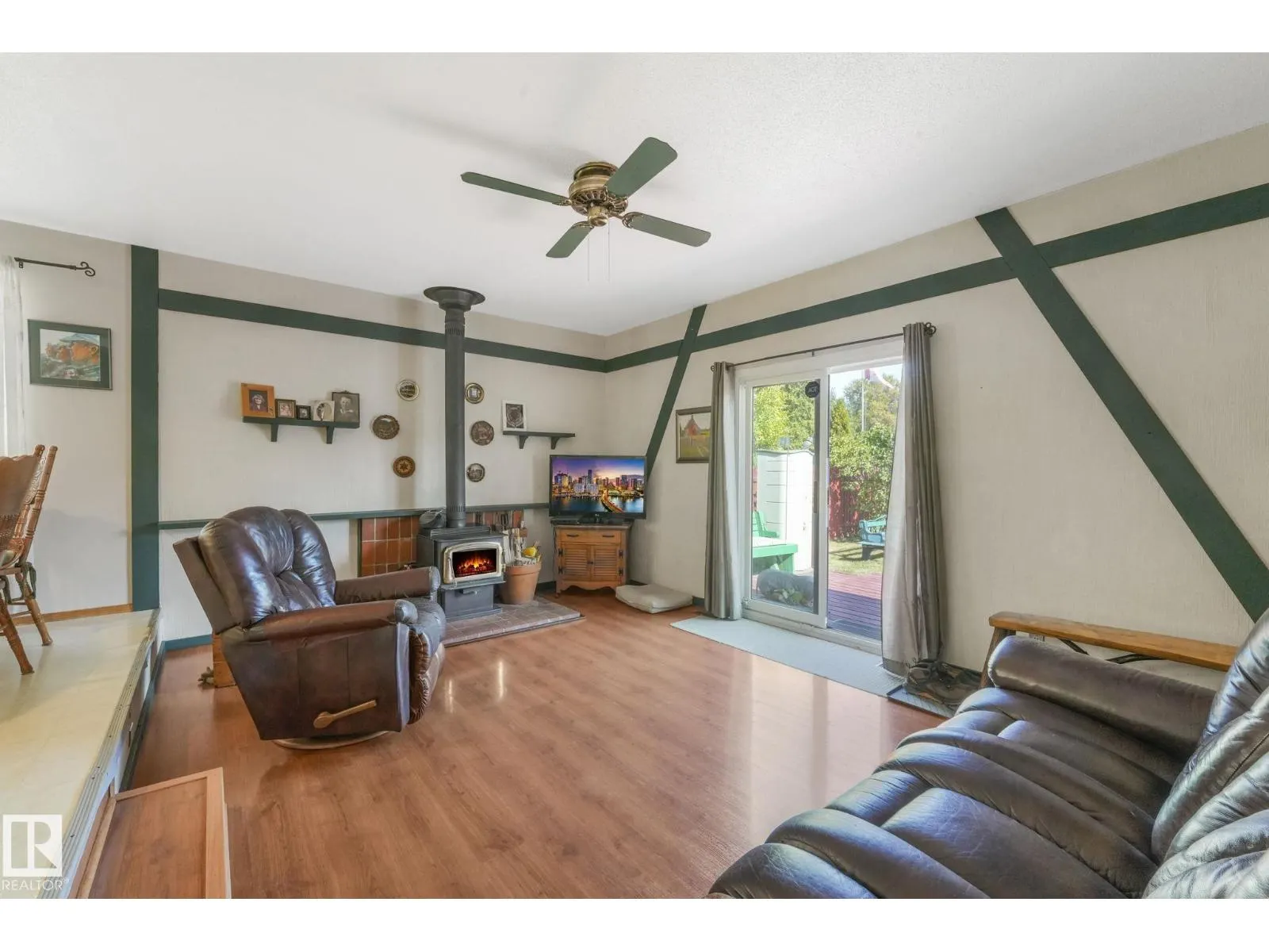 22 LAROSE DR