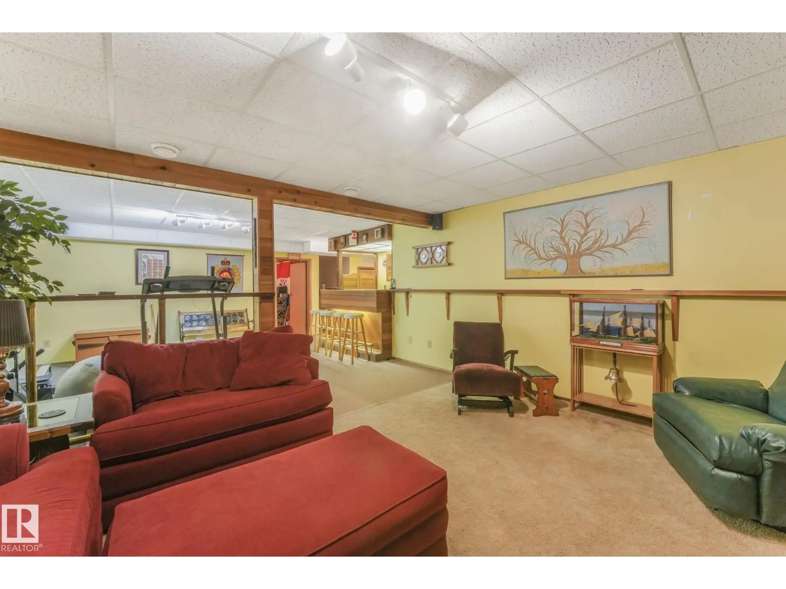 22 LAROSE DR