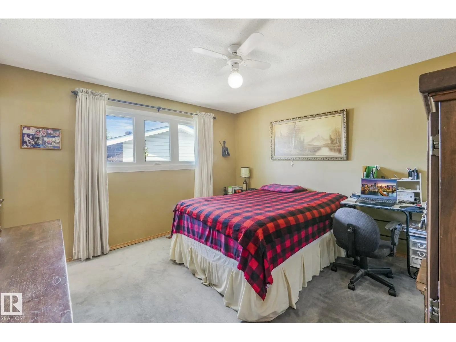 22 LAROSE DR