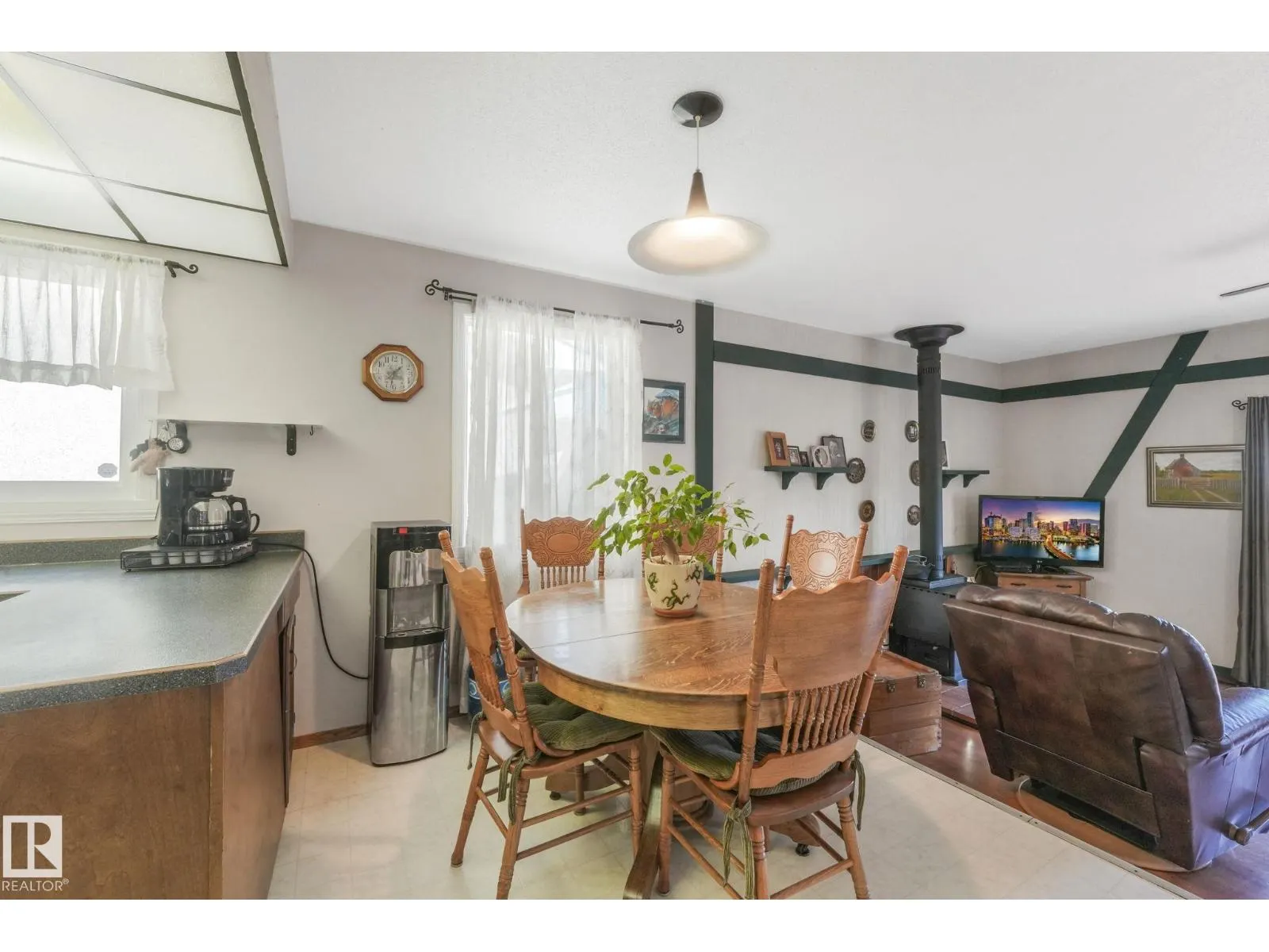 22 LAROSE DR