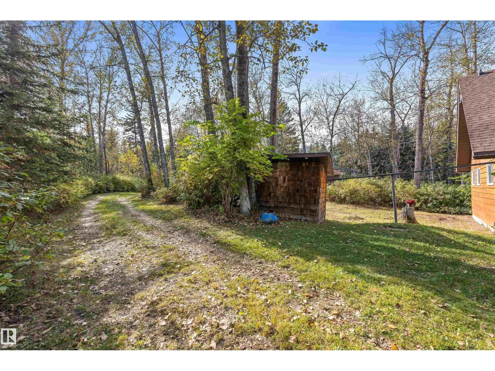 #98 4418 HWY 633