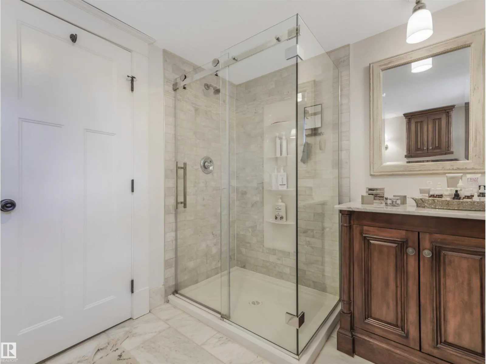10943 125 ST NW