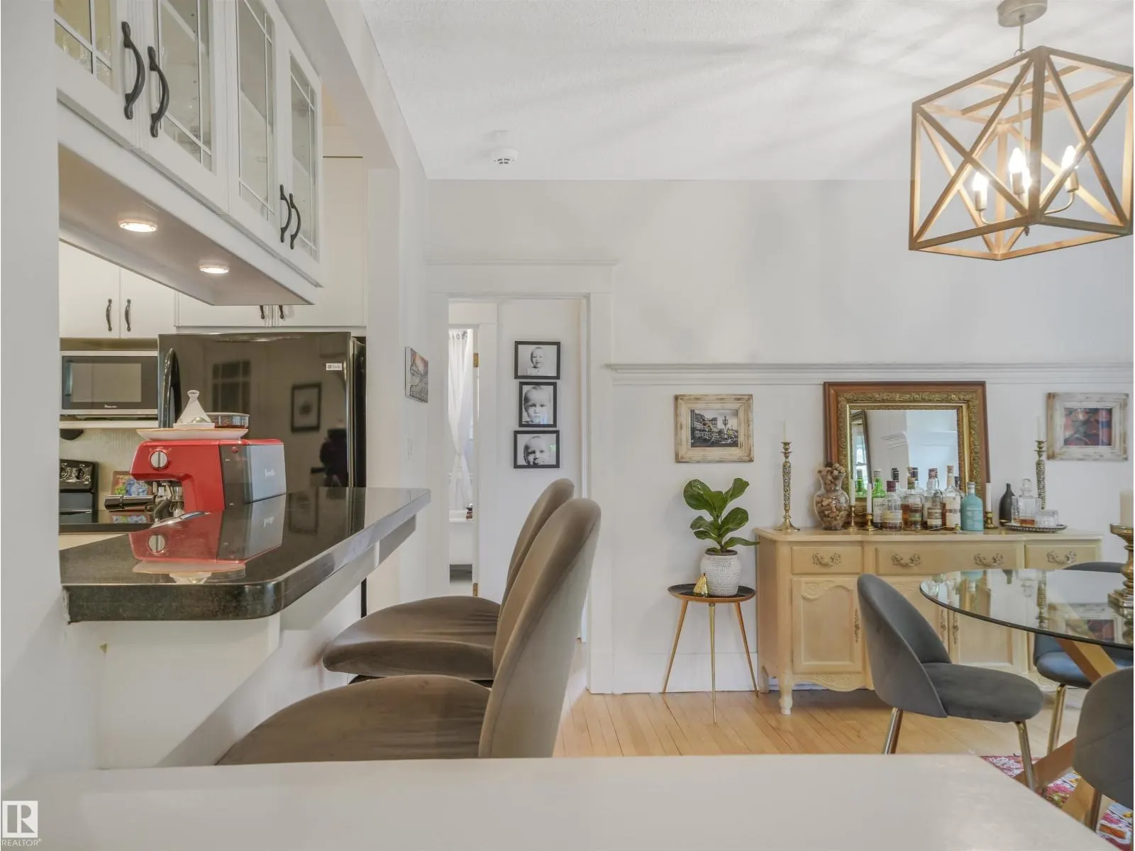 10943 125 ST NW