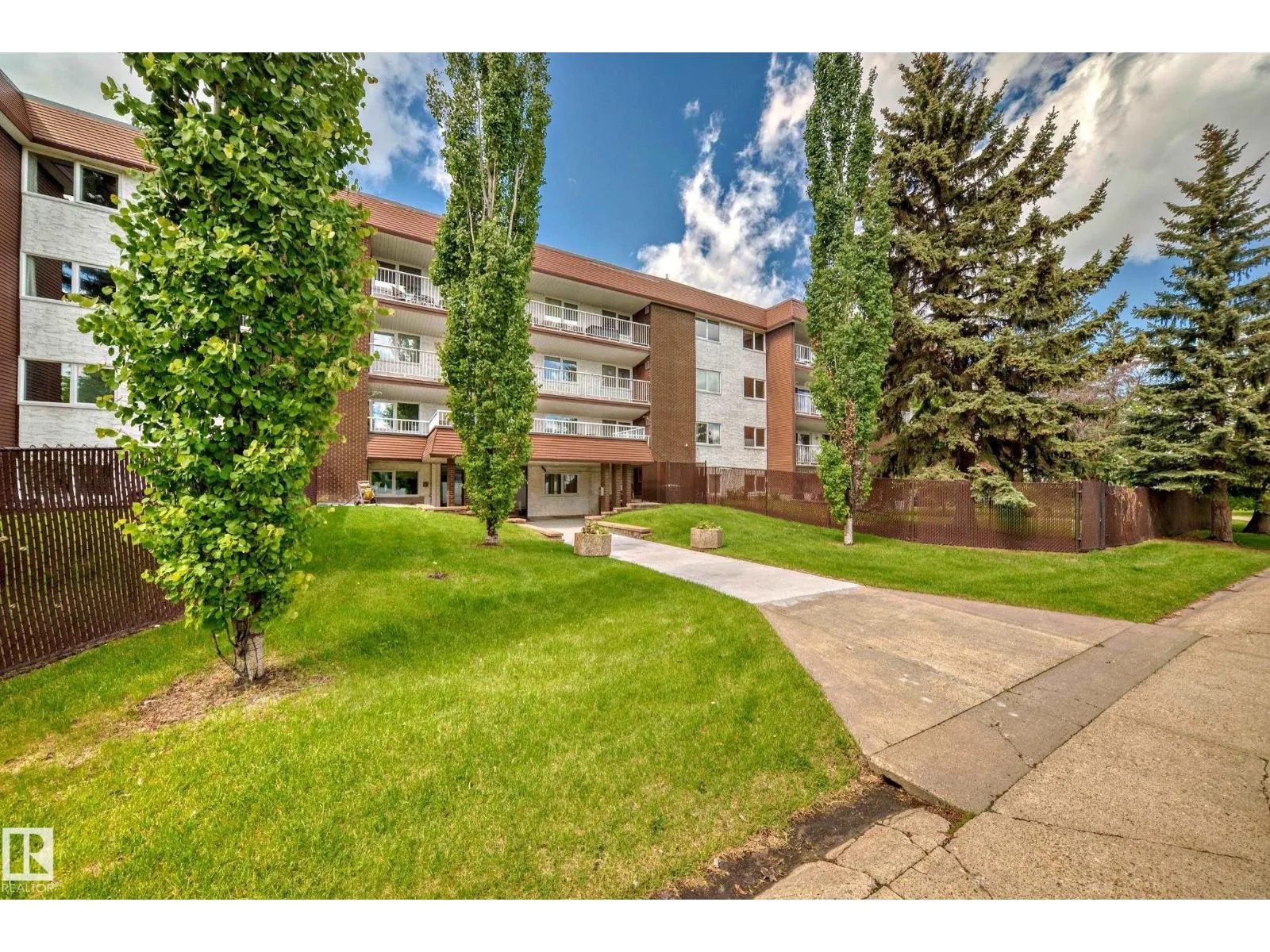 #408 14810 51 AV NW