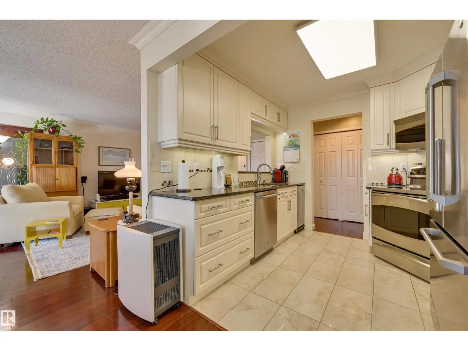 #408 14810 51 AV NW