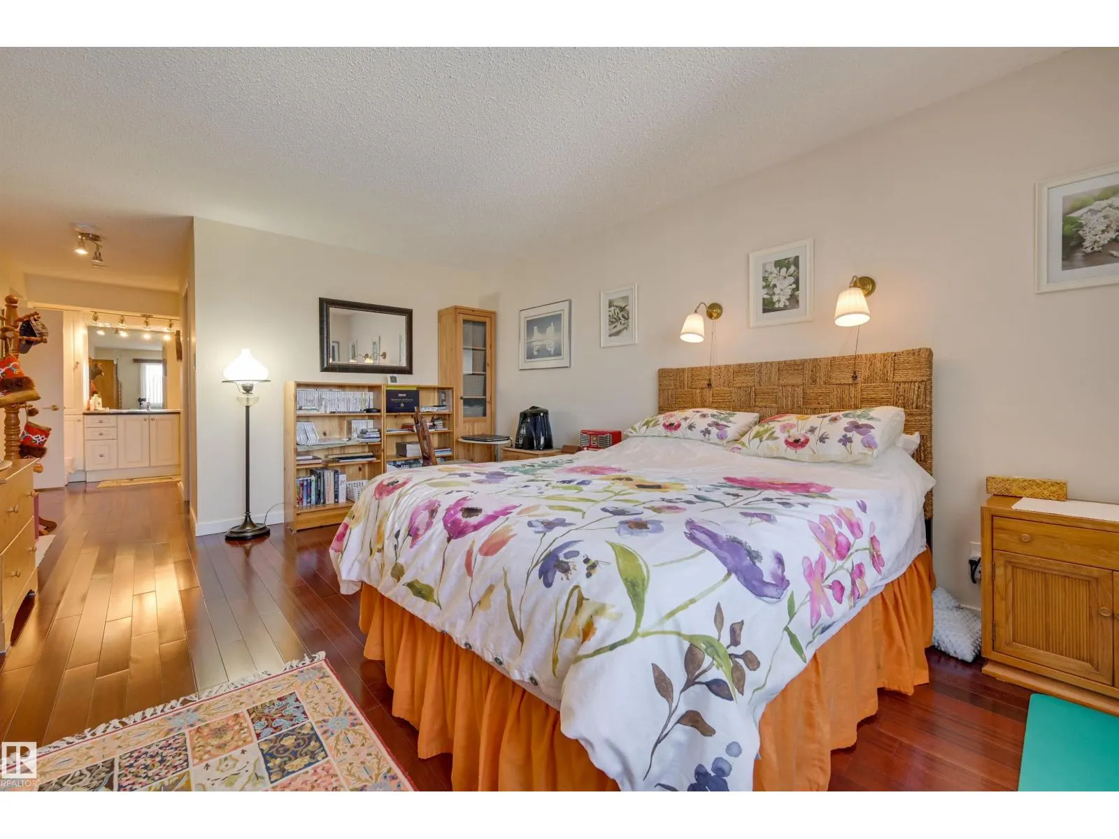 #408 14810 51 AV NW