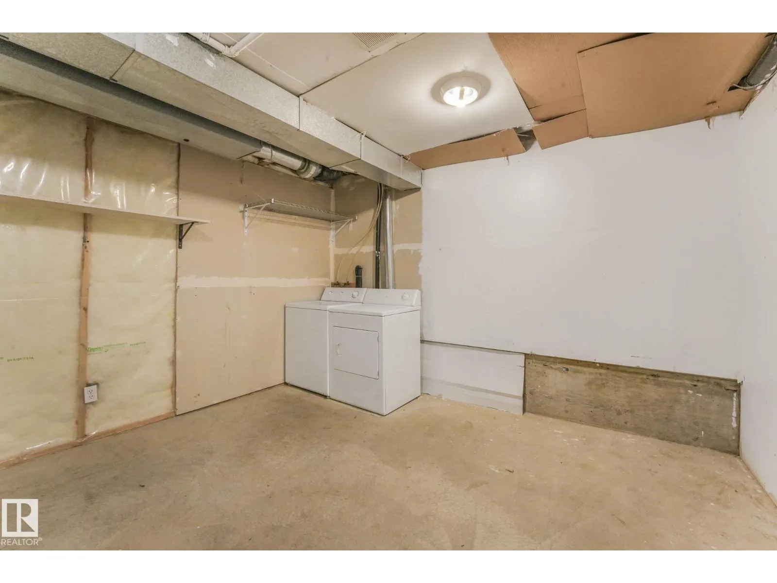 #28 8304 11 AV SW