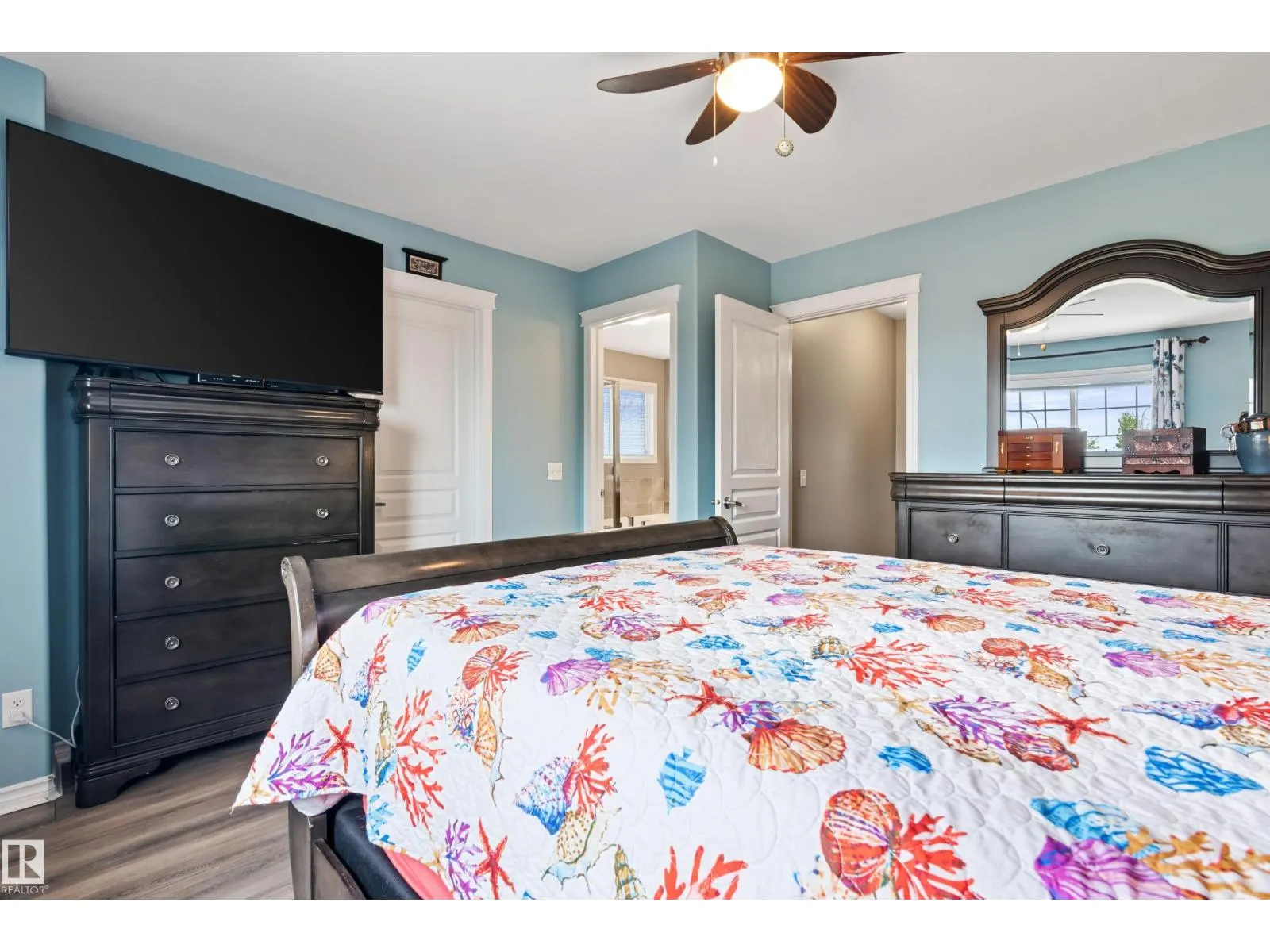 7574 ELLESMERE WY