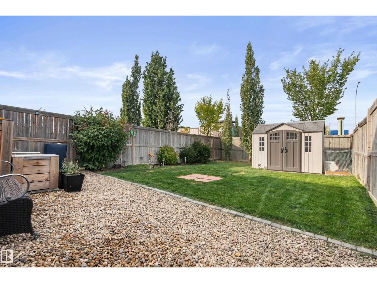 7574 ELLESMERE WY