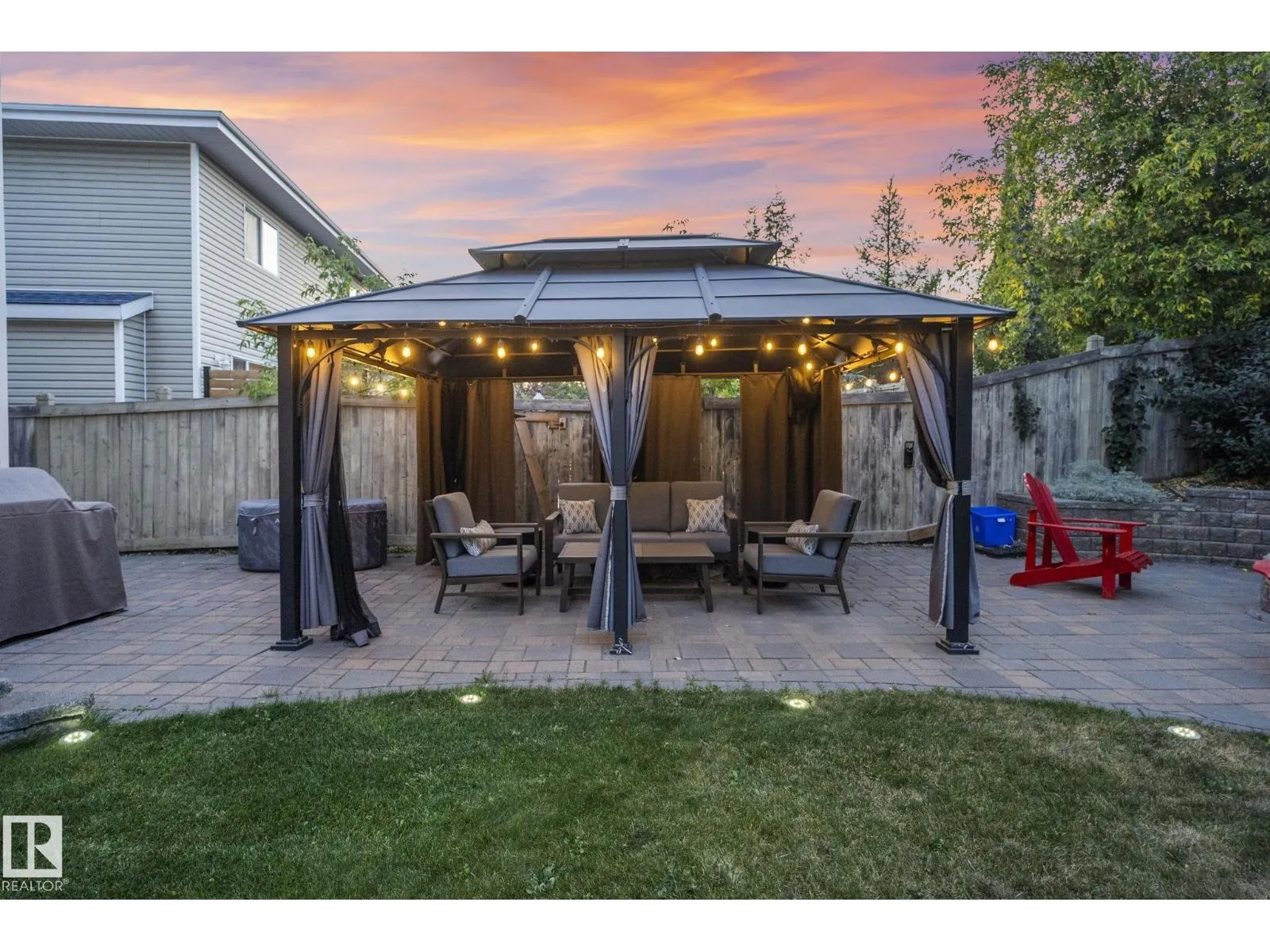 185 ERIN RIDGE DR