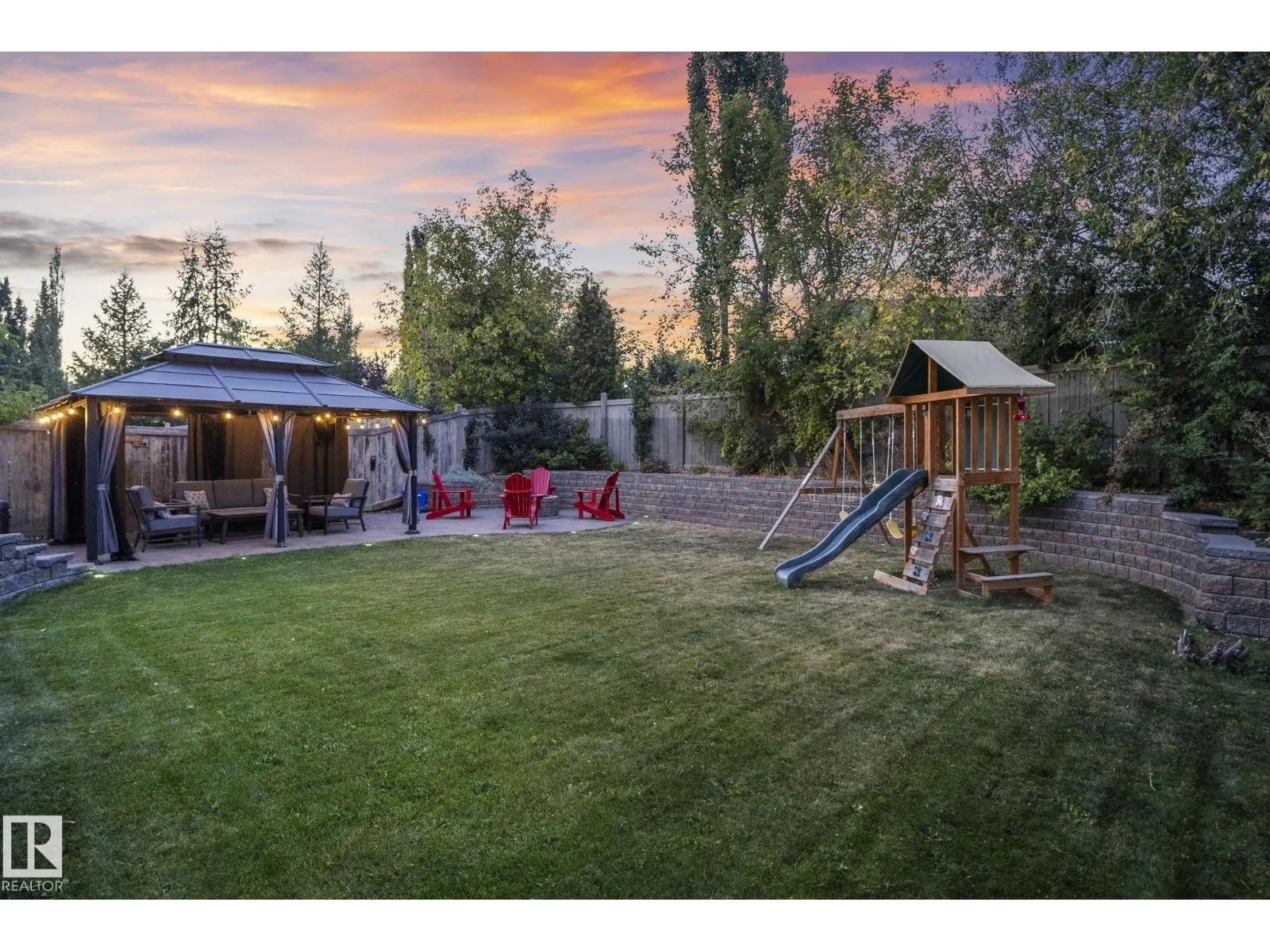 185 ERIN RIDGE DR