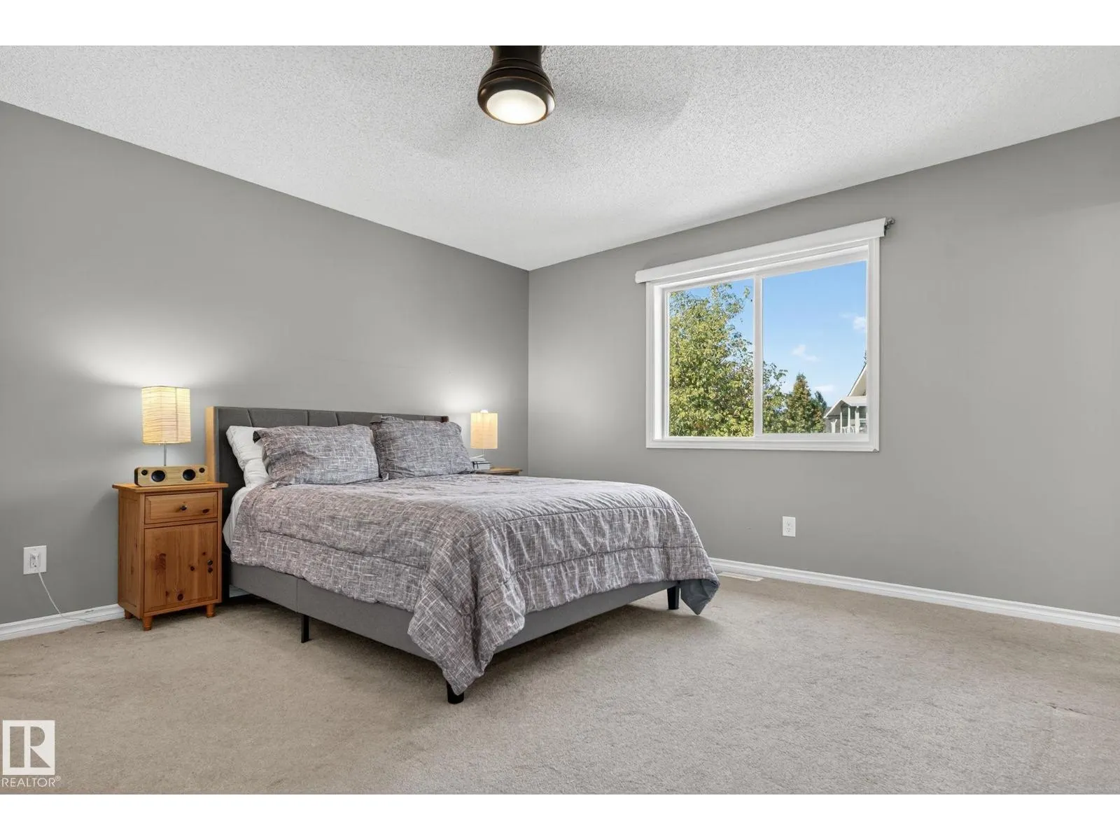 185 ERIN RIDGE DR