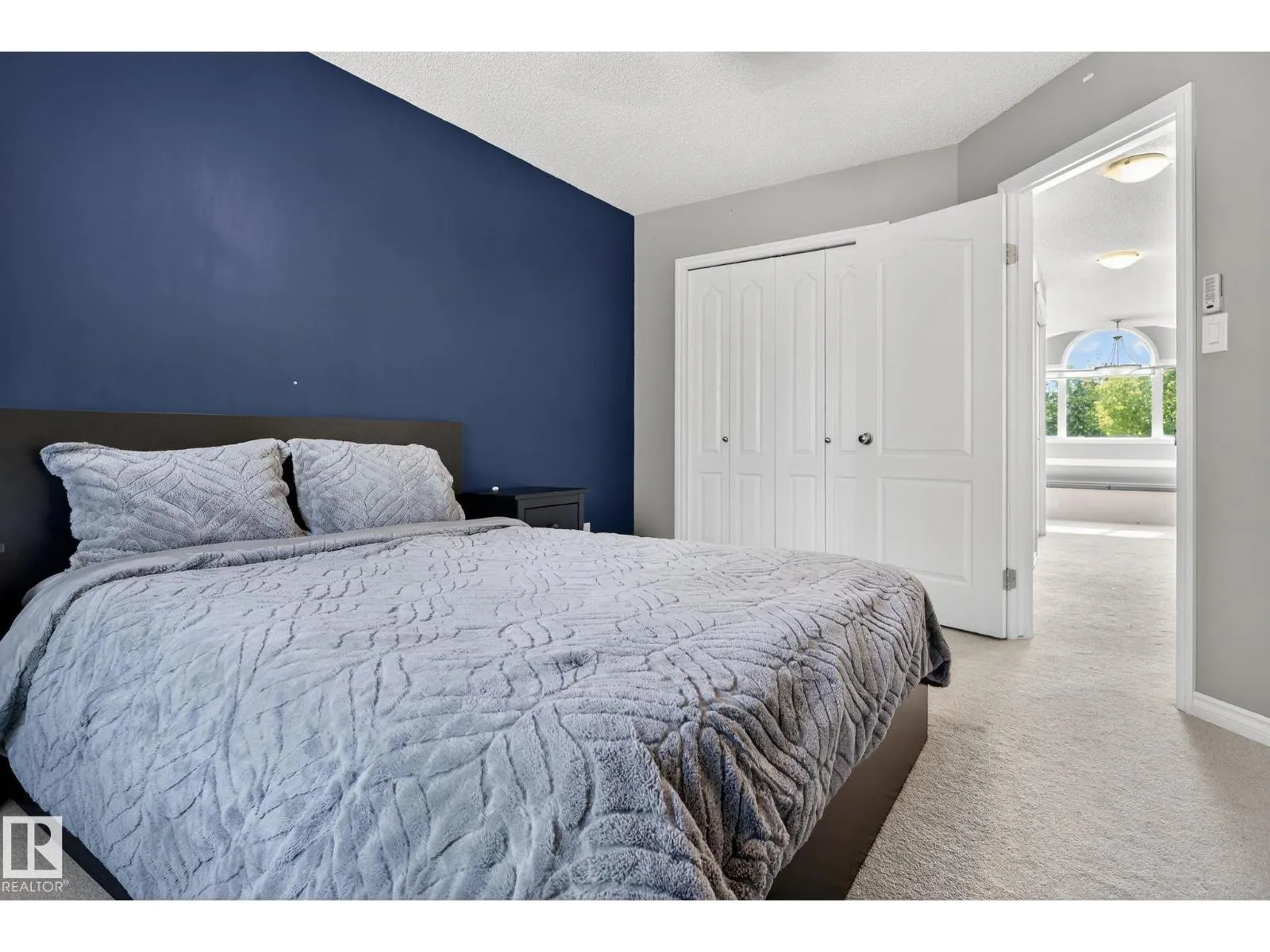 185 ERIN RIDGE DR