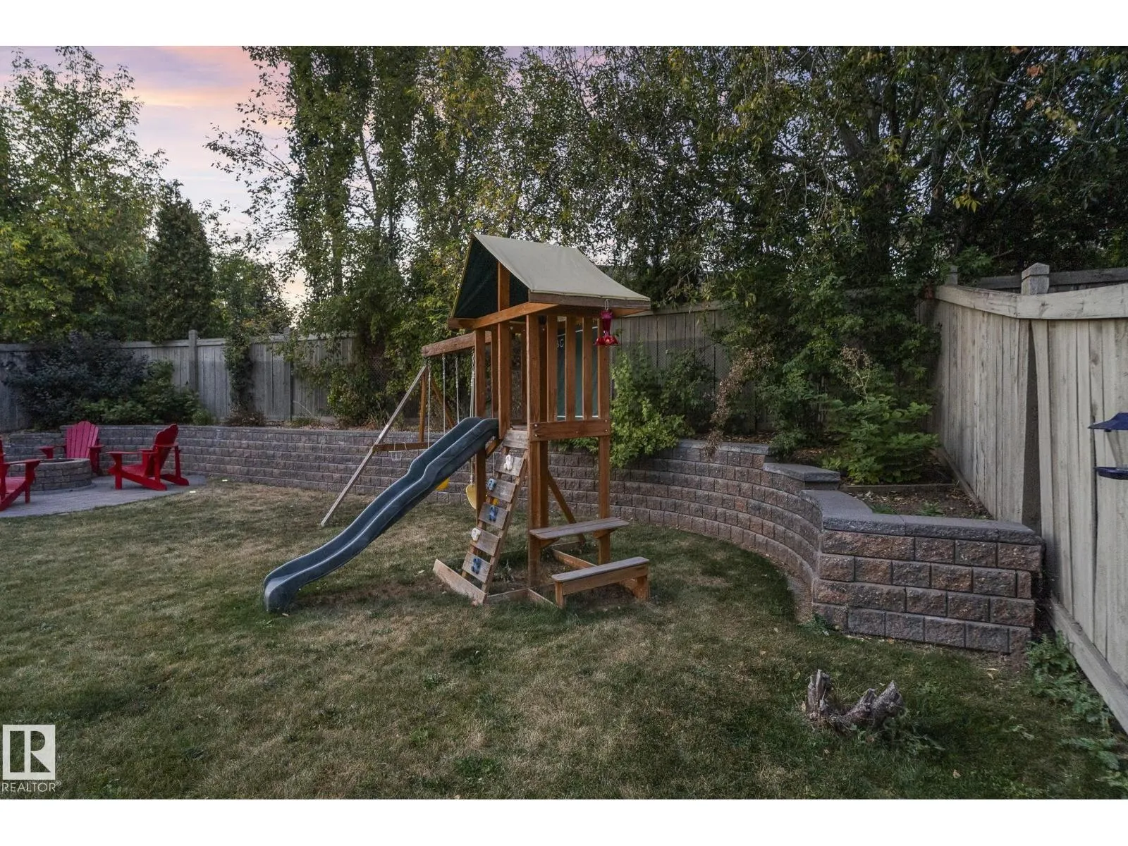 185 ERIN RIDGE DR