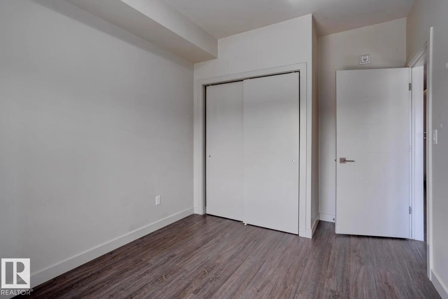 #304 10837 83 AV NW