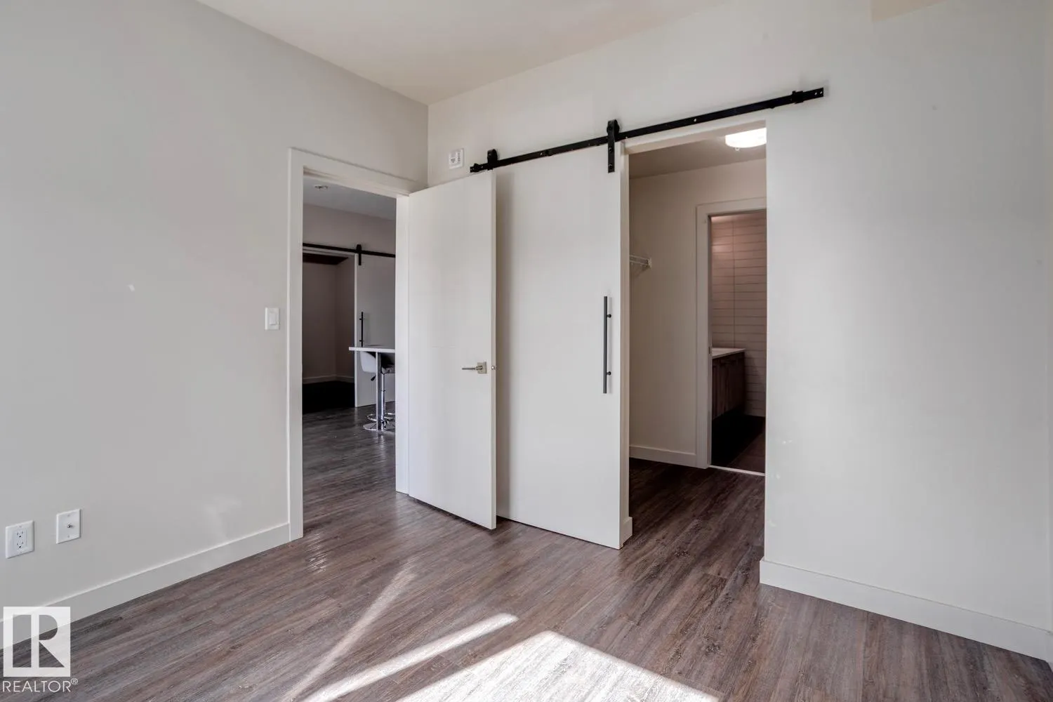 #304 10837 83 AV NW